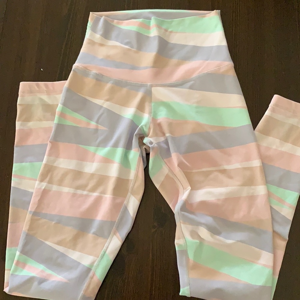DYI brand leggings size large, full length